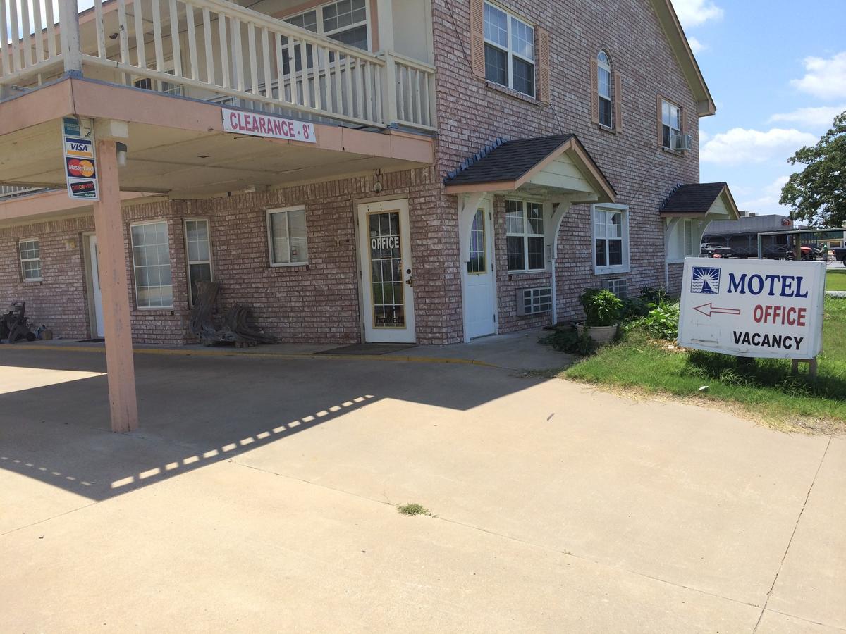 Lake Shore Motel Mannford Exterior photo