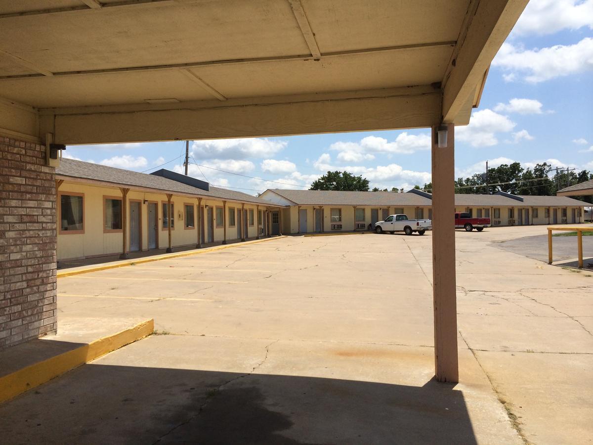 Lake Shore Motel Mannford Exterior photo